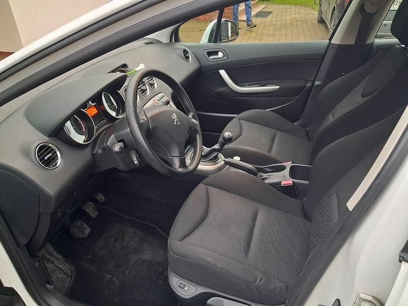 Używany Peugeot 308 2012 Biały Hatchback