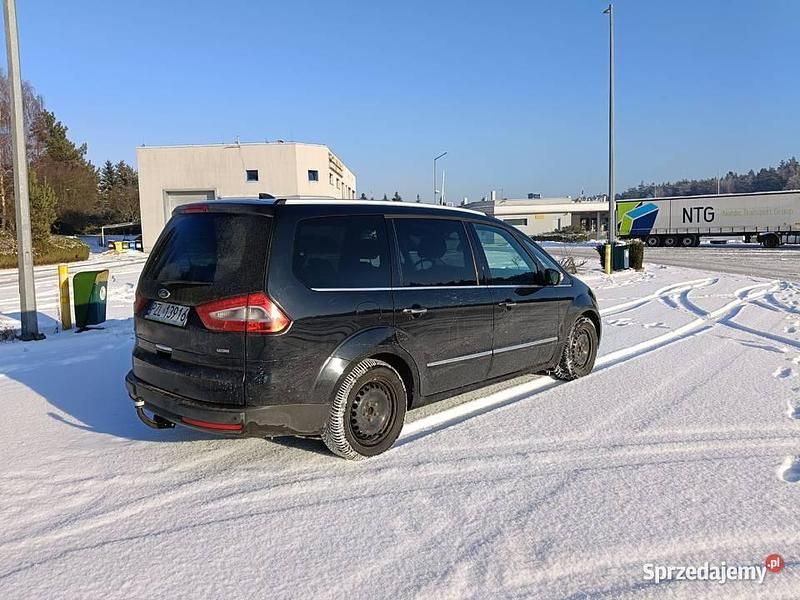 Używany Ford Galaxy 2010 Czarny Minivan