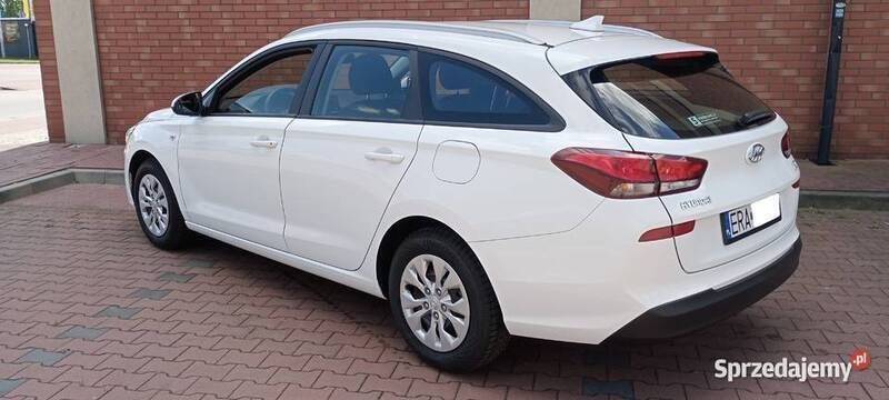 Biały Używany 2021 Hyundai i30 Kombi | 55 900 zł (Dość drogi) - Obraz 1/4
