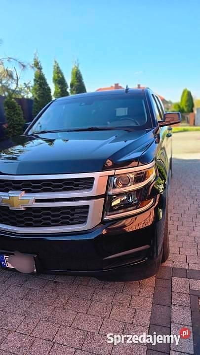 Używany 2016 Chevrolet Suburban LT SUV | 120 000 zł - Obraz 1/4