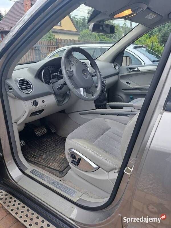 Używany 2006 Mercedes ML320 SUV | 35 900 zł - Obraz 1/4