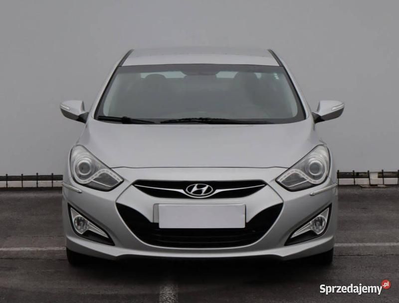Używany Hyundai i40 2012 Srebrny Sedan/Limuzyna