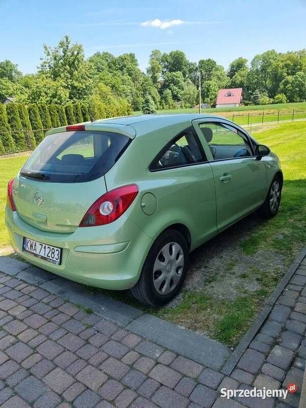 Używany Opel Corsa 80 KM (58 kW) 2009 Hatchback