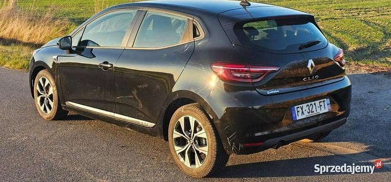 Używany Renault Clio V LIMITED 67 KM (49 kW) 2021 Czarny Hatchback