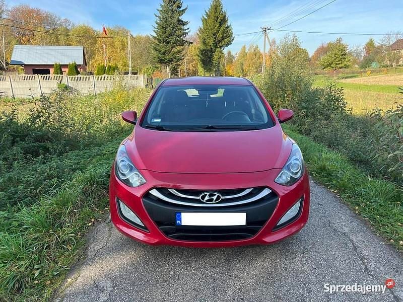 Czerwony Używany 2013 Hyundai i30 Hatchback | 21 999 zł (Uczciwa cena) - Obraz 1/4