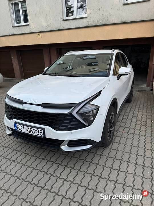 Biały Używany 2022 Kia Sportage SUV | 95 500 zł (Uczciwa cena) - Obraz 1/4