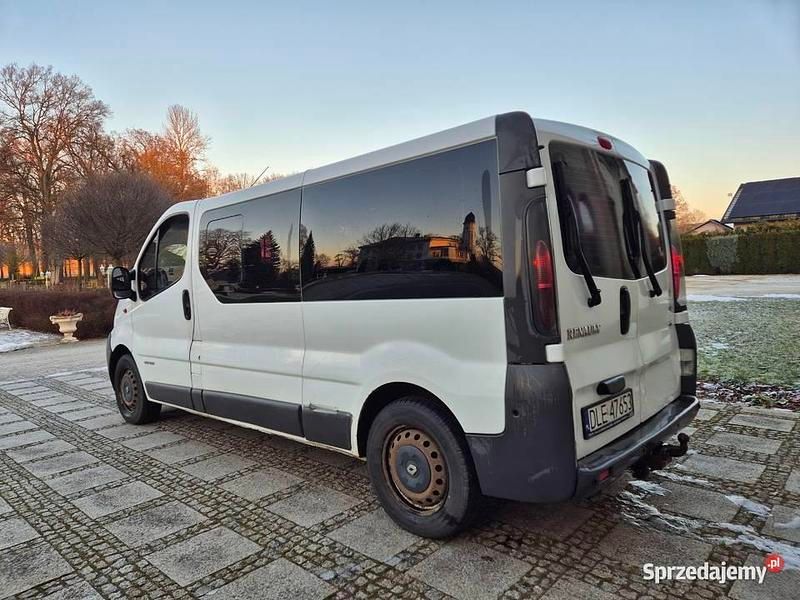 Używany Renault Trafic 100 KM (73 kW) 2004 Biały Minivan