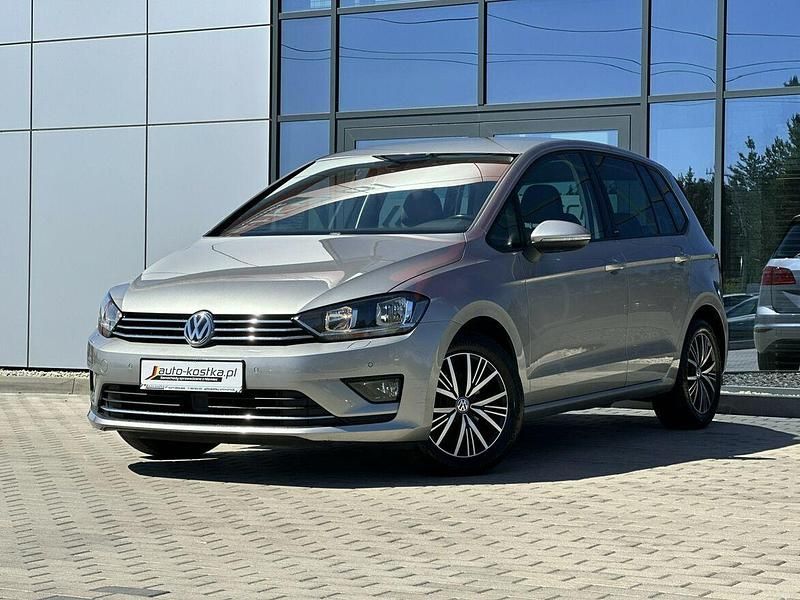 Srebrny (metalik) Używany 2017 VW Golf Sportsvan Minivan | 56 799 zł (Uczciwa cena) - Obraz 1/3