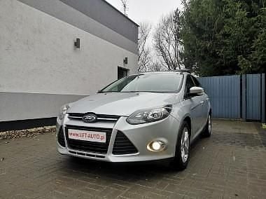 Używany Ford Focus 125 KM (91 kW) 2012 Srebrny Hatchback