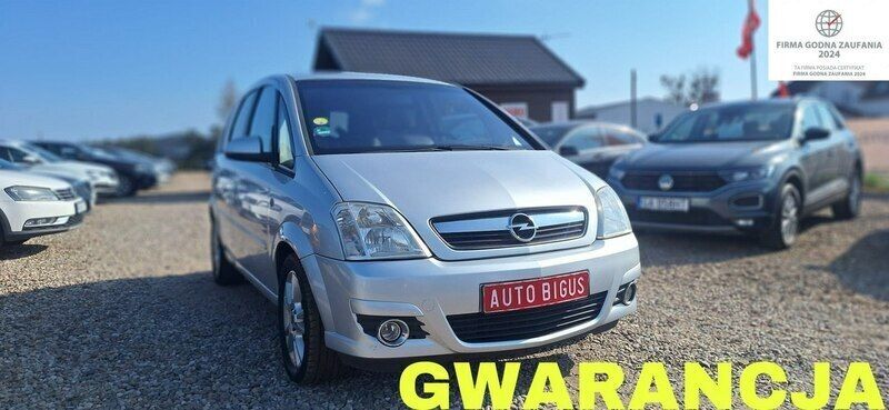 Srebrny (metalik) Używany 2010 Opel Meriva Minivan | 13 900 zł - Obraz 1/4