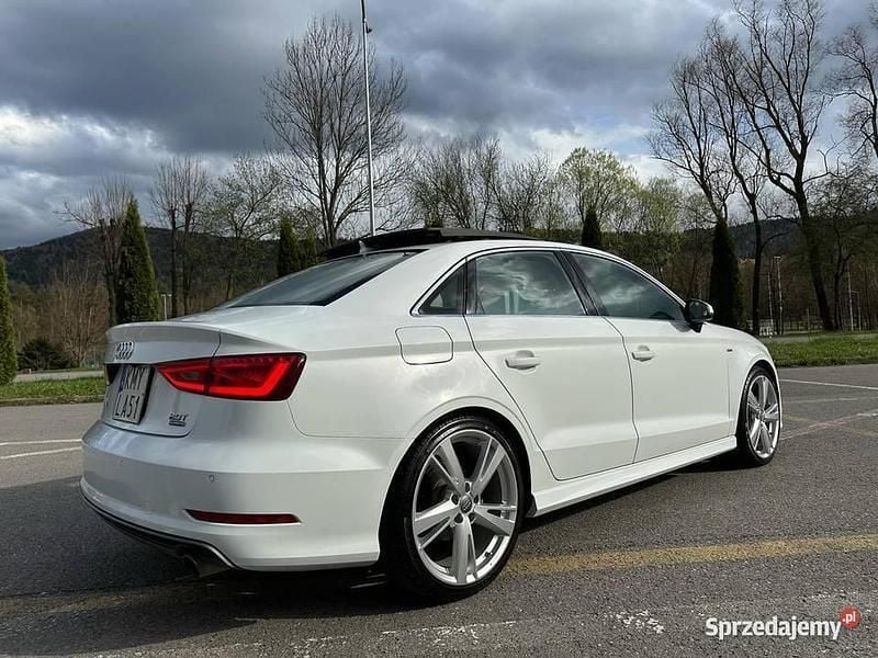 Używany Audi A3 S-Line 2016 Biały Sedan/Limuzyna