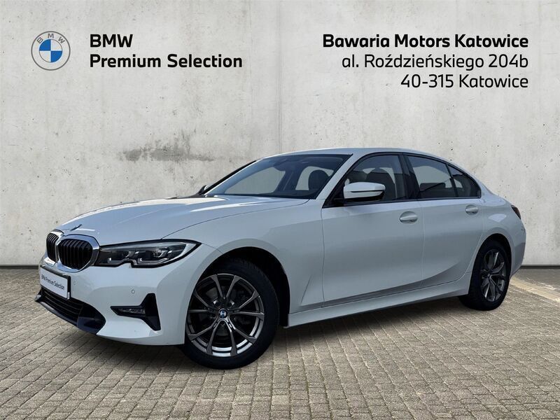 Biel alpejska Używany 2021 BMW 318 Shadowline Sedan/Limuzyna | 129 900 zł (Dość drogi) - Obraz 1/3