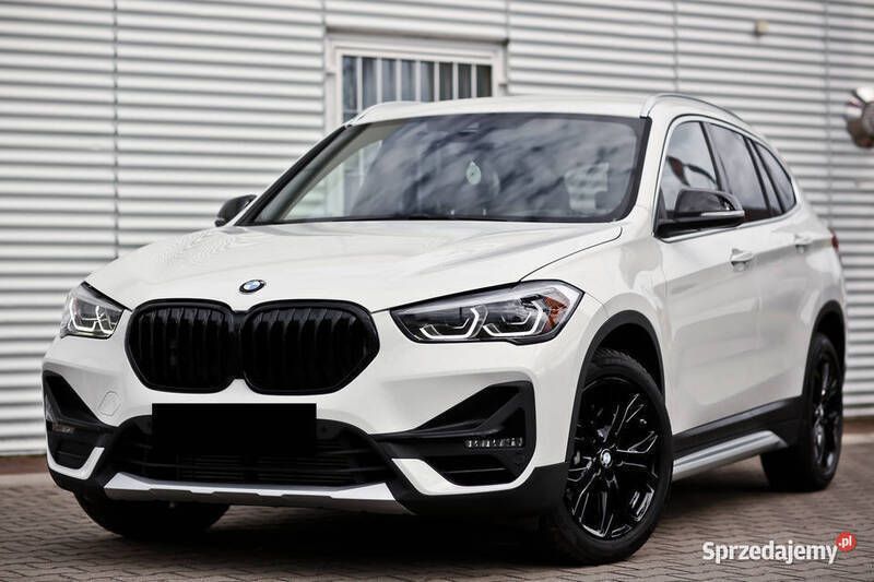 Biały Używany 2020 BMW X1 xLine SUV | 126 999 zł - Obraz 1/4