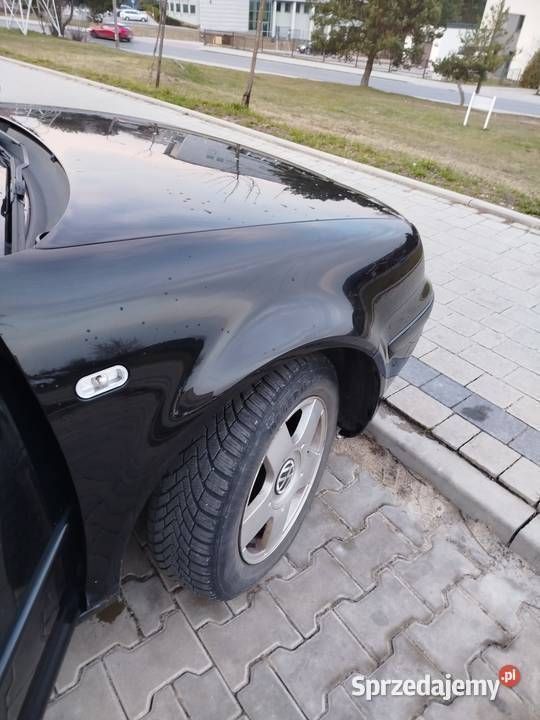 Czarny Używany 2000 VW Golf IV | 4900 zł (Uczciwa cena) - Obraz 1/4