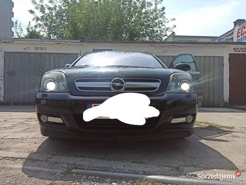 Czarny Używany 2004 Opel Signum Elegance Kombi | 9700 zł - Obraz 1/4