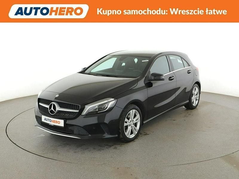 Czarny Używany 2016 Mercedes A200 Hatchback | 66 500 zł (Uczciwa cena) - Obraz 1/3