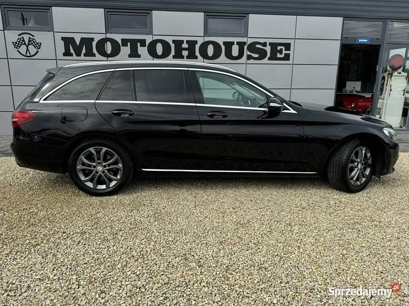 Używany Mercedes C180 Avantgarde 156 KM (114 kW) 2014 Czarny Kombi