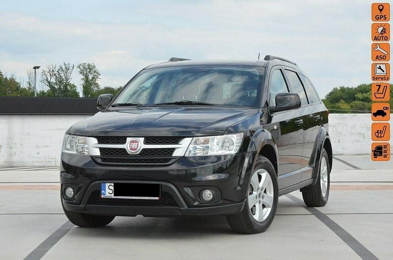 Srebrny Używany 2012 Fiat Freemont SUV | 29 900 zł (Uczciwa cena) - Obraz 1/4