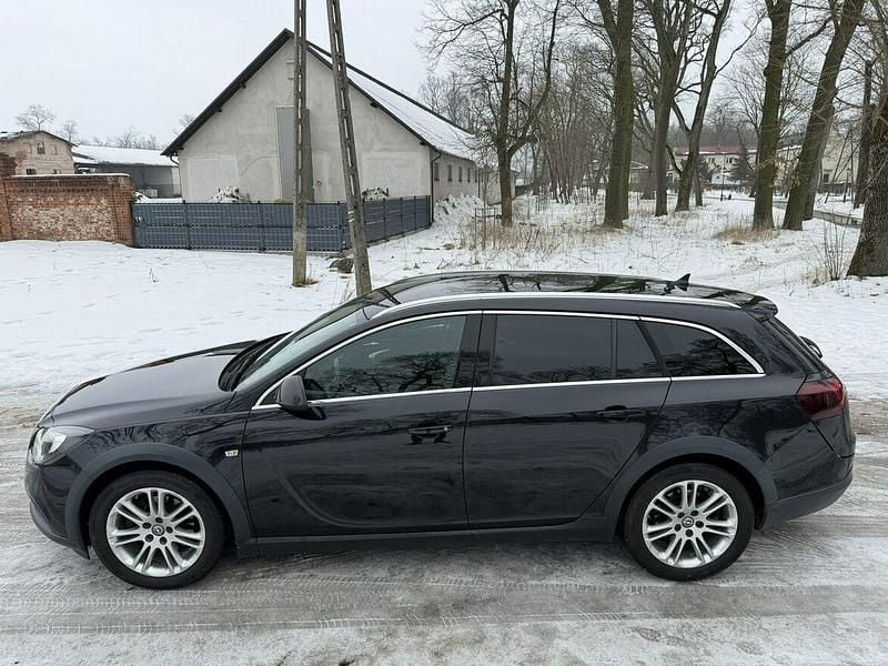 Używany Opel Insignia Country Tourer 2014 Czarny Kombi