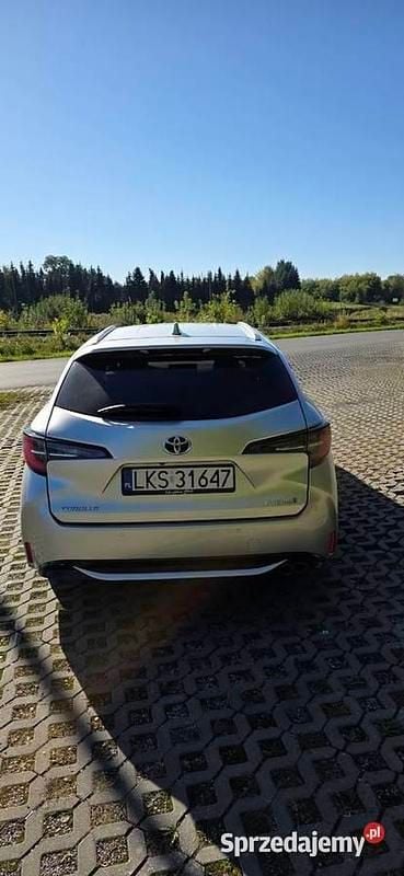 Używany Toyota Corolla Comfort 184 KM (135 kW) 2019 Kombi