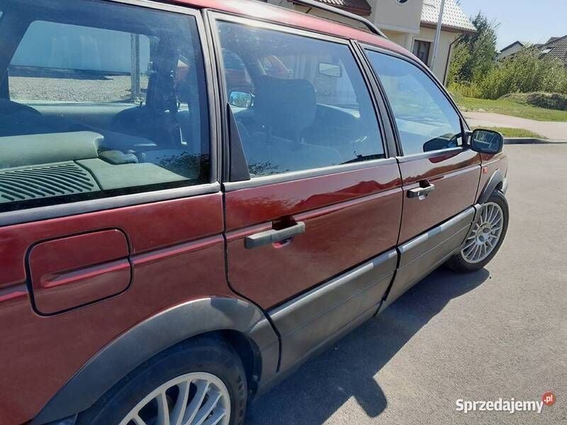 Używany VW Passat 1993 Bordowy Kombi