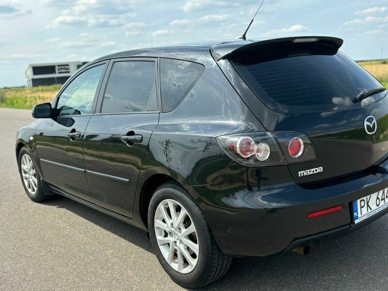Używany Mazda 3 105 KM (77 kW) 2008 Czarny Hatchback