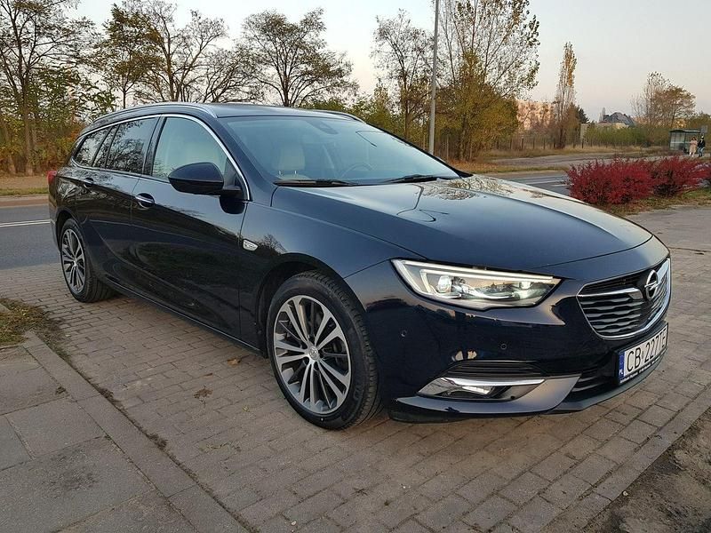 Używany Opel Insignia 170 KM (125 kW) 2019 Granatowy Kombi