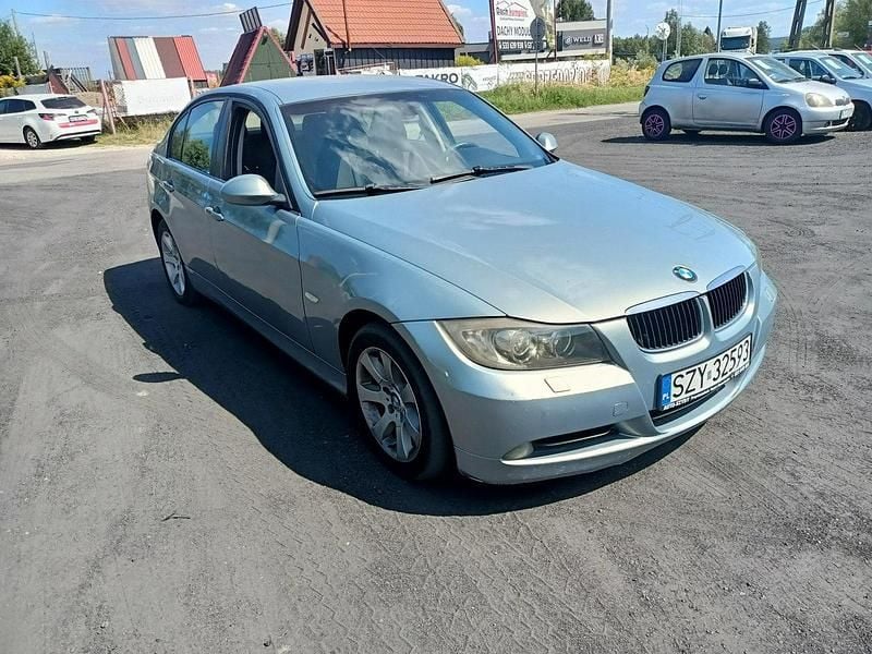 Niebieski Używany 2005 BMW 320 Sedan/Limuzyna | 8500 zł (Dobra cena) - Obraz 1/4