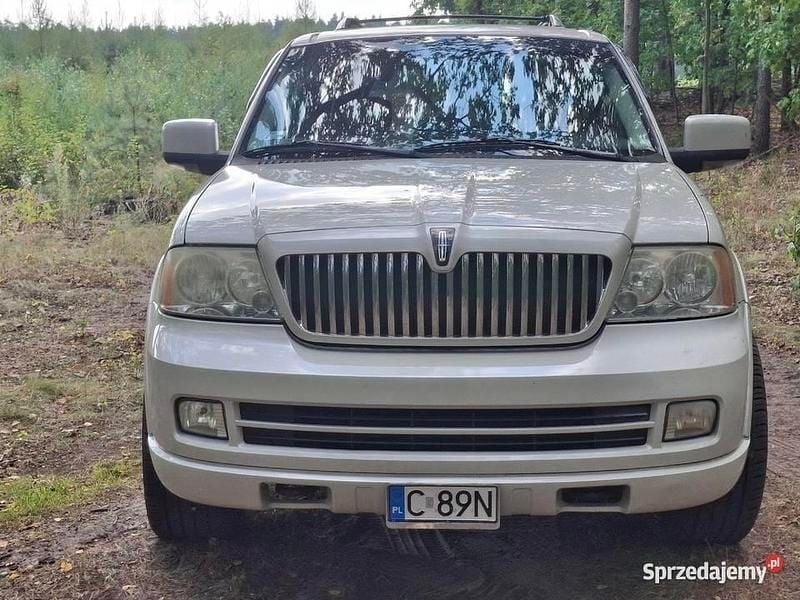 Używany 2005 Lincoln Navigator SUV | 49 000 zł - Obraz 1/4