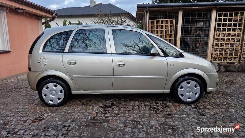 Złoty Używany 2008 Opel Meriva Minivan | 9900 zł (Uczciwa cena) - Obraz 1/4