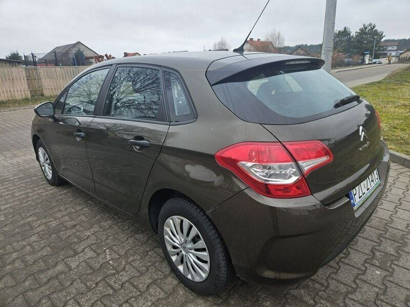 Używany Citroën C4 95 KM (69 kW) 2013 Brązowy (metalik) Sedan/Limuzyna