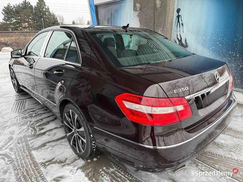 Używany Mercedes E350 2009