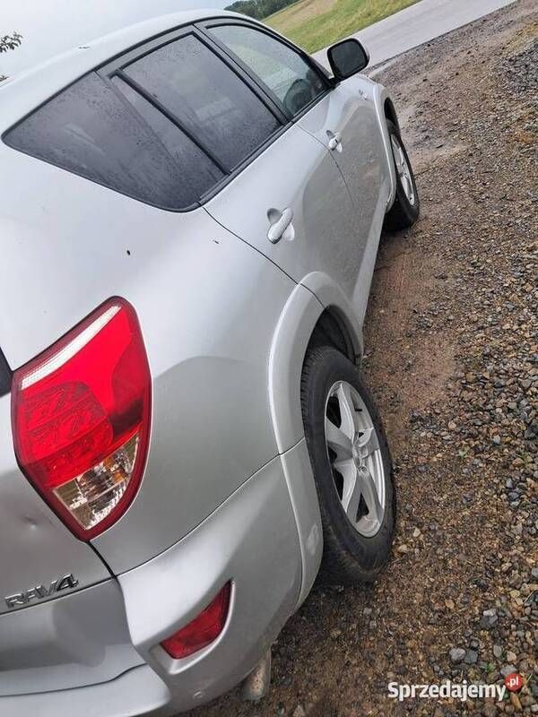 Srebrny Używany 2006 Toyota RAV4 SUV | 12 000 zł (Super Cena) - Obraz 1/4