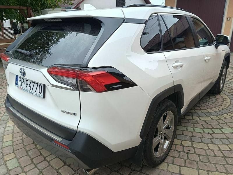 Używany Toyota RAV4 Comfort 2021 Biały SUV