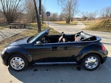 Czarny Używany 2014 VW Beetle Kabriolet | 45 000 zł - Obraz 1/4