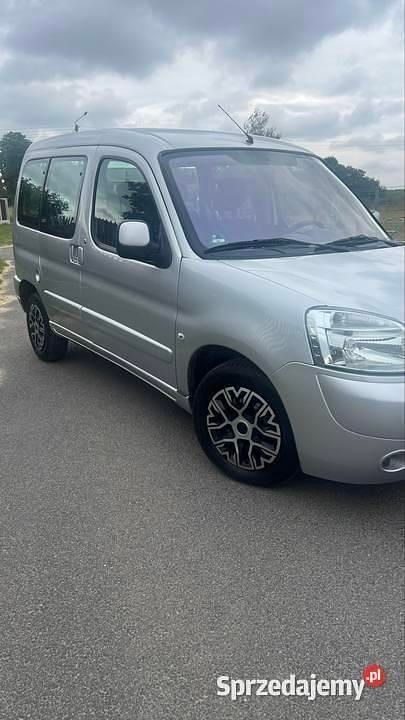 Srebrny Używany 2007 Citroën Berlingo Minivan | 14 700 zł - Obraz 1/4