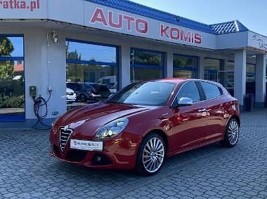 Czerwony Używany 2013 Alfa Romeo Giulietta Hatchback | 33 900 zł (Drogi) - Obraz 1/4