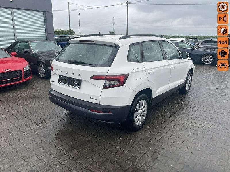 Biały Używany 2021 Skoda Karoq SUV | 49 900 zł - Obraz 1/4