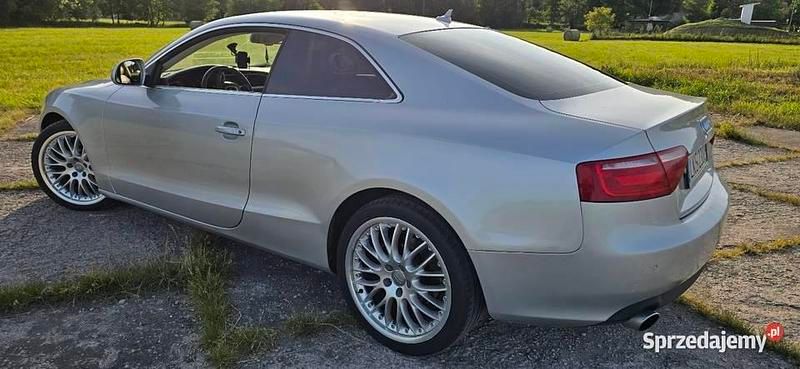 Używany Audi A5 Ambiente 2008 Srebrny Coupe