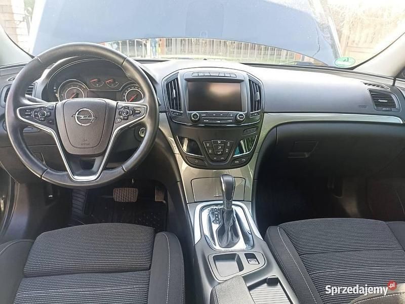 Używany Opel Insignia 2014 Czarny Kombi
