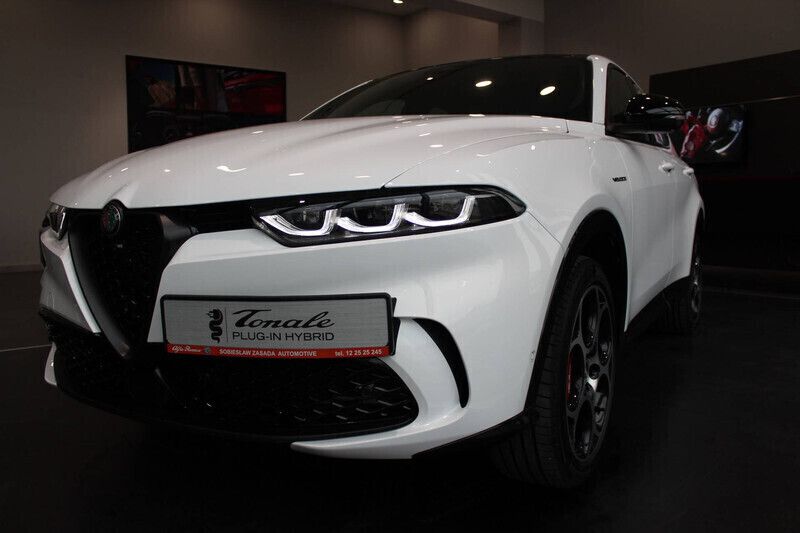Lakier pastelowy biały alfa white Używany 2023 Alfa Romeo Tonale Veloce SUV | 199 900 zł - Obraz 1/4