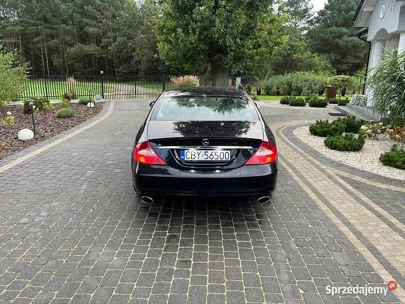 Używany 2005 Mercedes CLS500 | 43 000 zł - Obraz 1/4