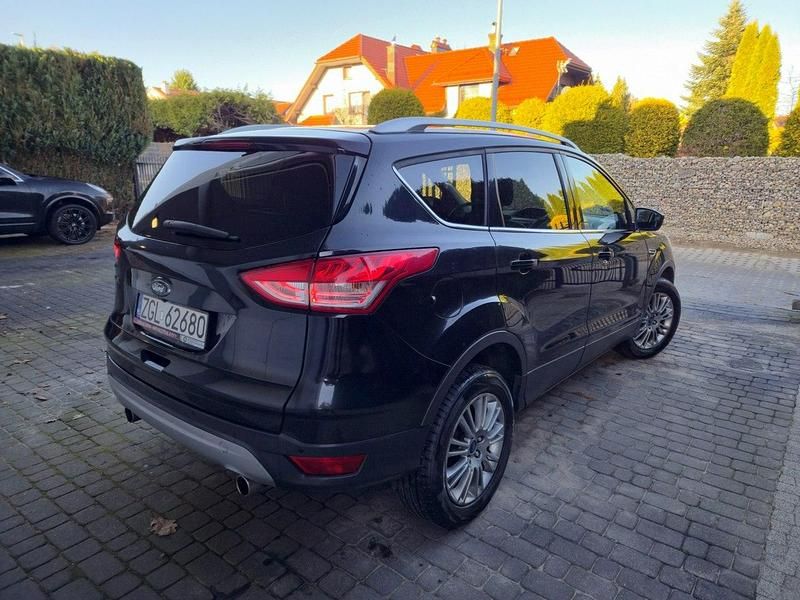 Używany Ford Kuga 140 KM (102 kW) 2014 Czarny (metalik) SUV