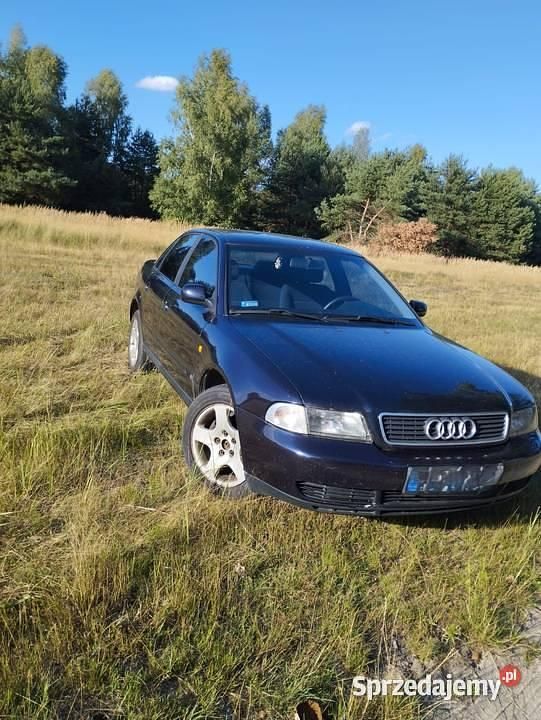 Granatowy Używany 1998 Audi A4 Sedan/Limuzyna | 5500 zł (Drogi) - Obraz 1/4