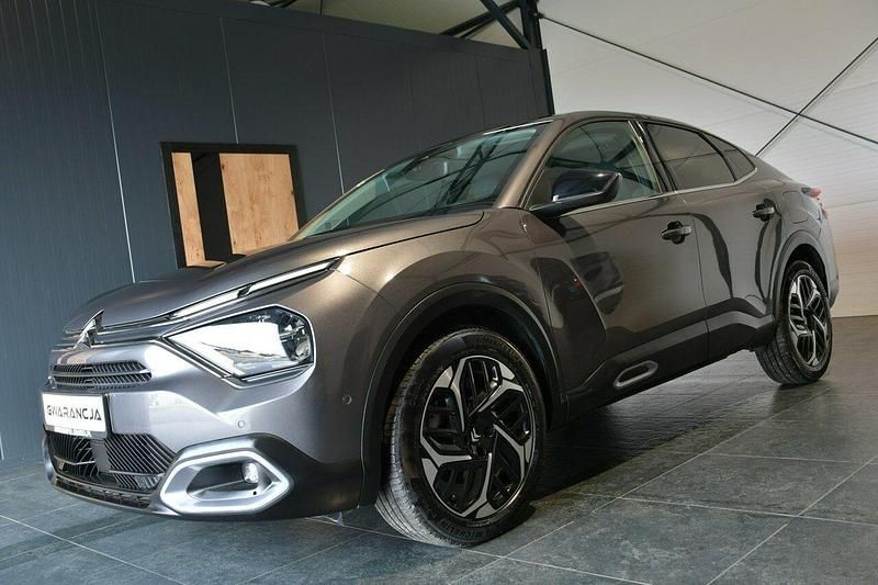 Czarny Używany 2024 Citroën C4 X SUV | 85 800 zł - Obraz 1/4