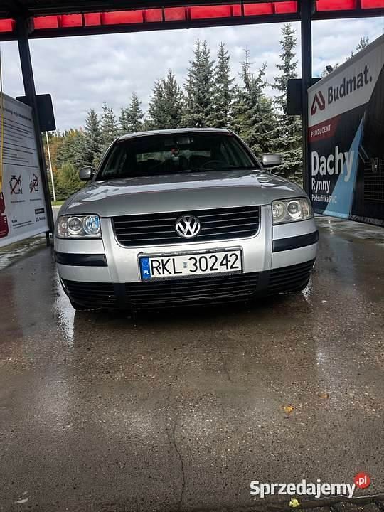 Używany 2001 VW Passat Sedan/Limuzyna | 5200 zł (Uczciwa cena) - Obraz 1/4