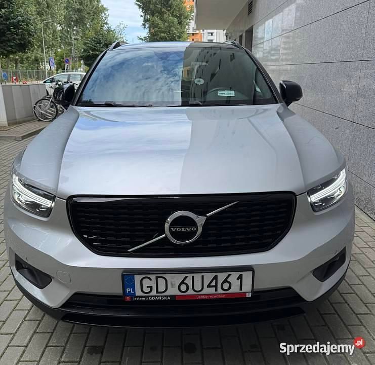 Używany 2019 Volvo XC40 R-Design SUV | 112 900 zł (Uczciwa cena) - Obraz 1/4