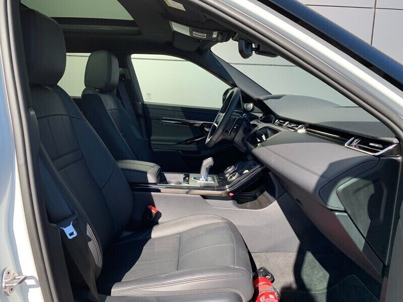 Używany Land Rover Range Rover evoque SE Dynamic 2023 Fuji white SUV