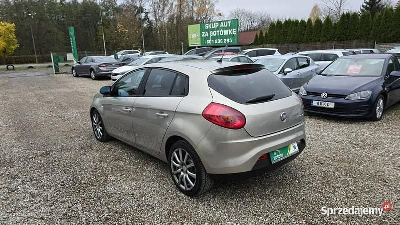 Inny kolor Używany 2009 Fiat Bravo Hatchback | 16 900 zł (Uczciwa cena) - Obraz 1/4