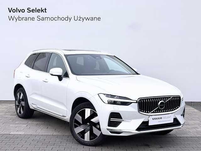 Używany Volvo XC60 349 KM (256 kW) 2024 Biały SUV